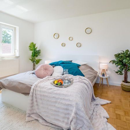 Eg Links-Wunderschoene 70M Grosse 2-Zimmer City Wohnung Naehe Salzburg Freilassing Exteriör bild